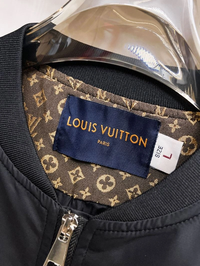 AllSeason Louis Vuitton Outwear 133891