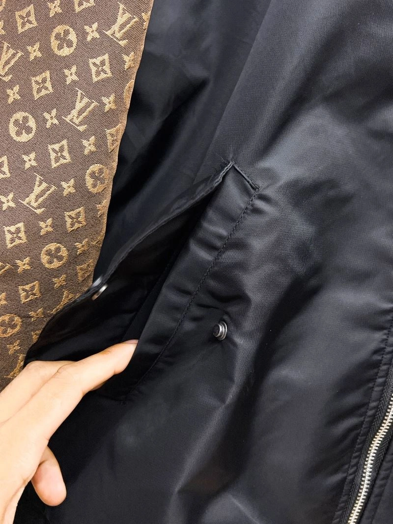 AllSeason Louis Vuitton Outwear 133891