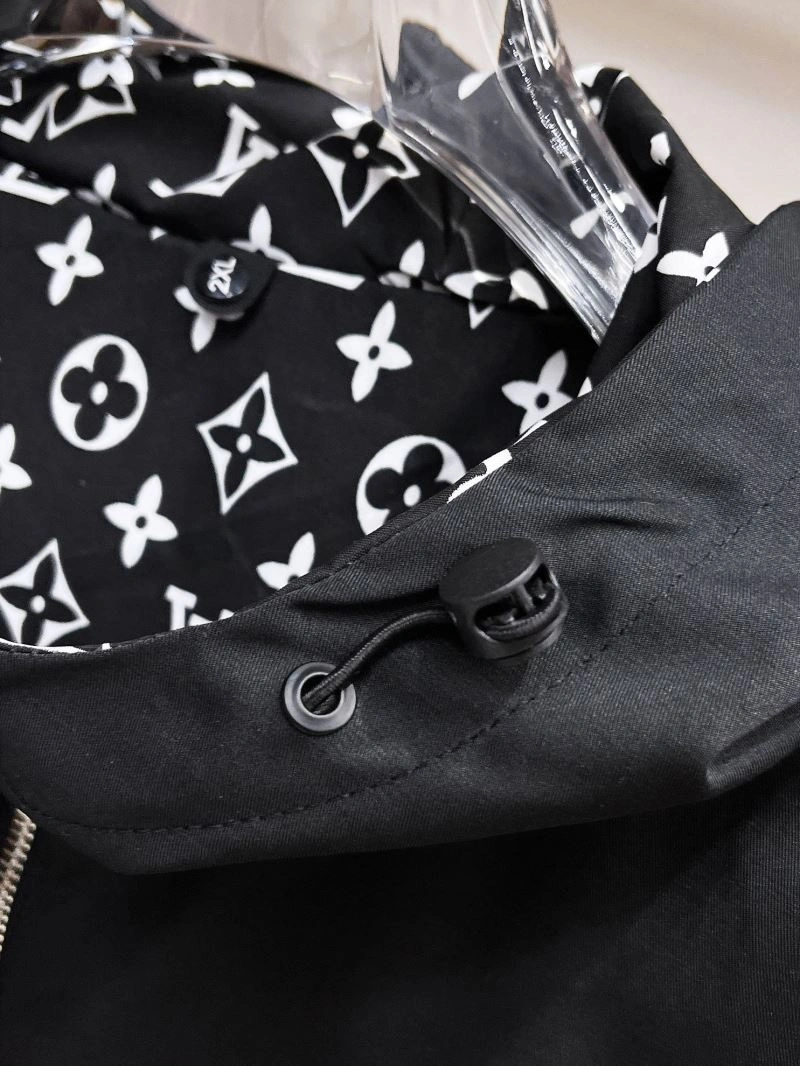 Louis Vuitton Outwear Classic 133898