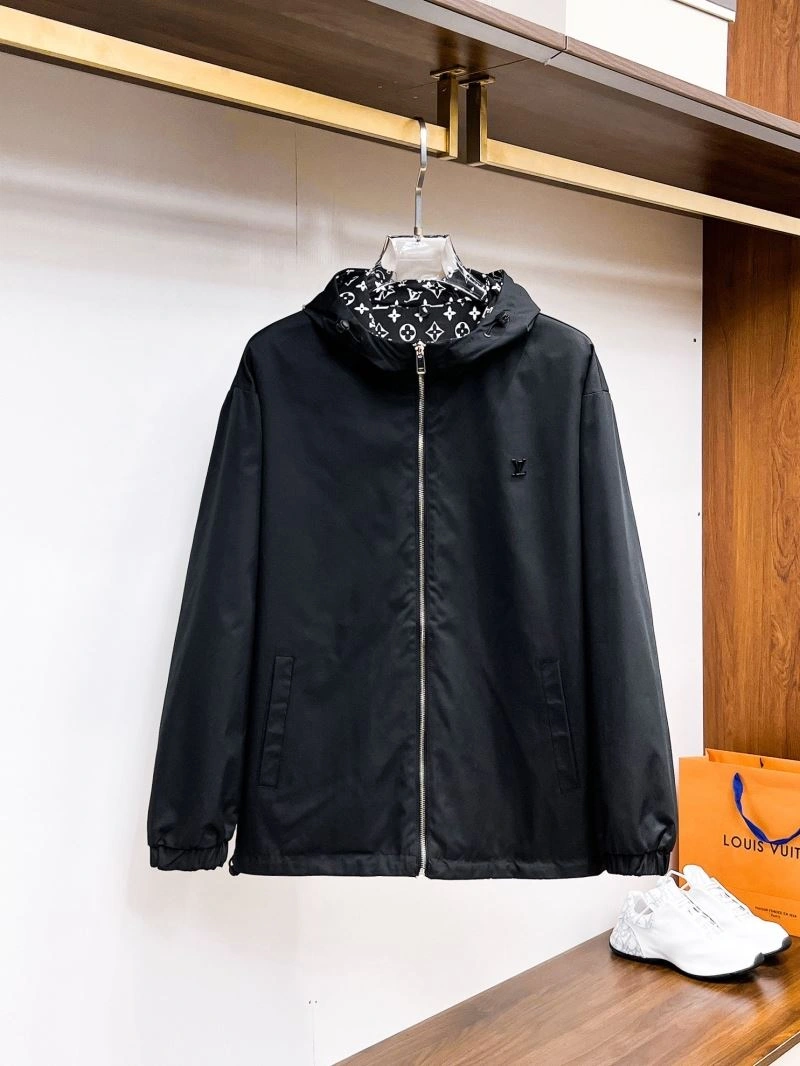 Louis Vuitton Outwear Classic 133898
