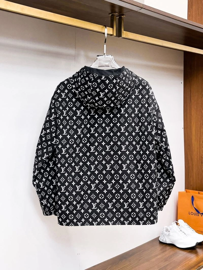 Louis Vuitton Outwear Classic 133898