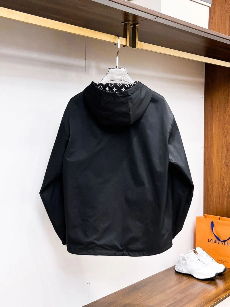 Louis Vuitton Outwear Classic 133898
