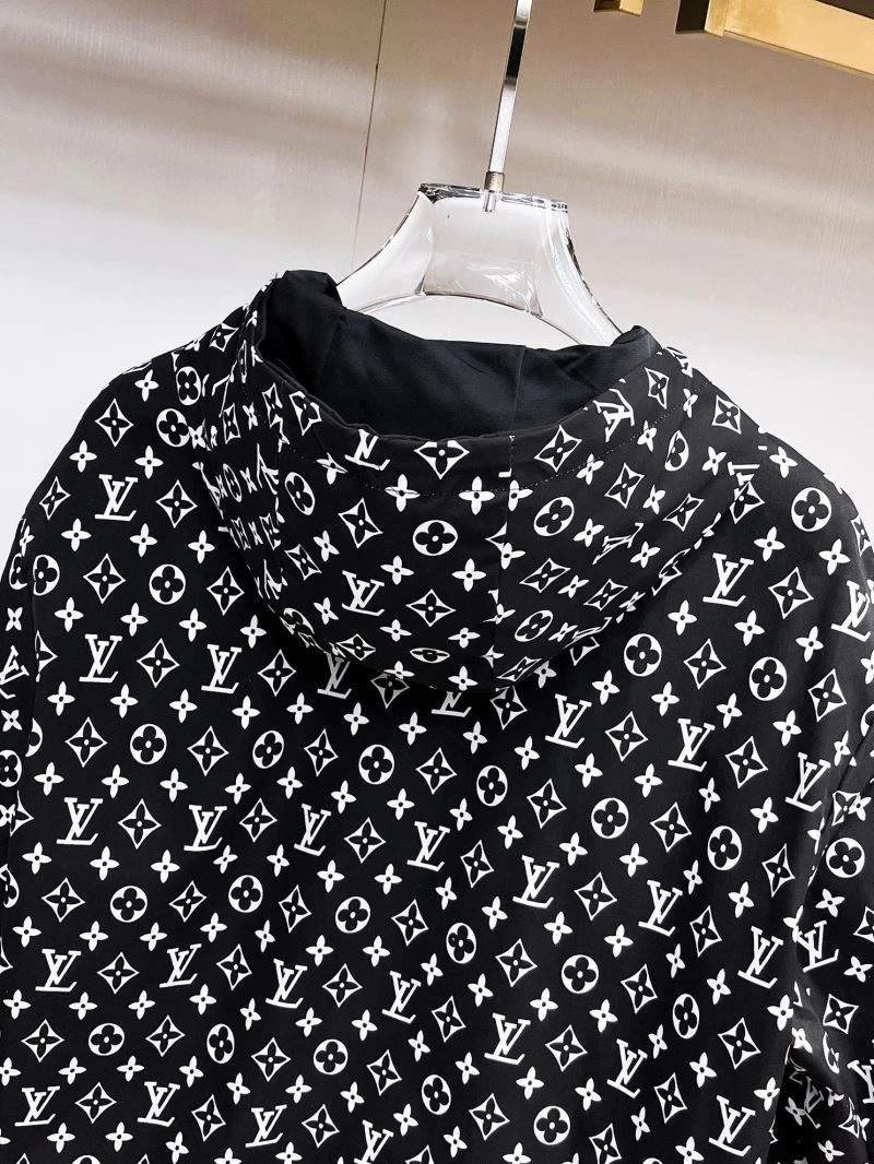 Louis Vuitton Outwear Classic 133898