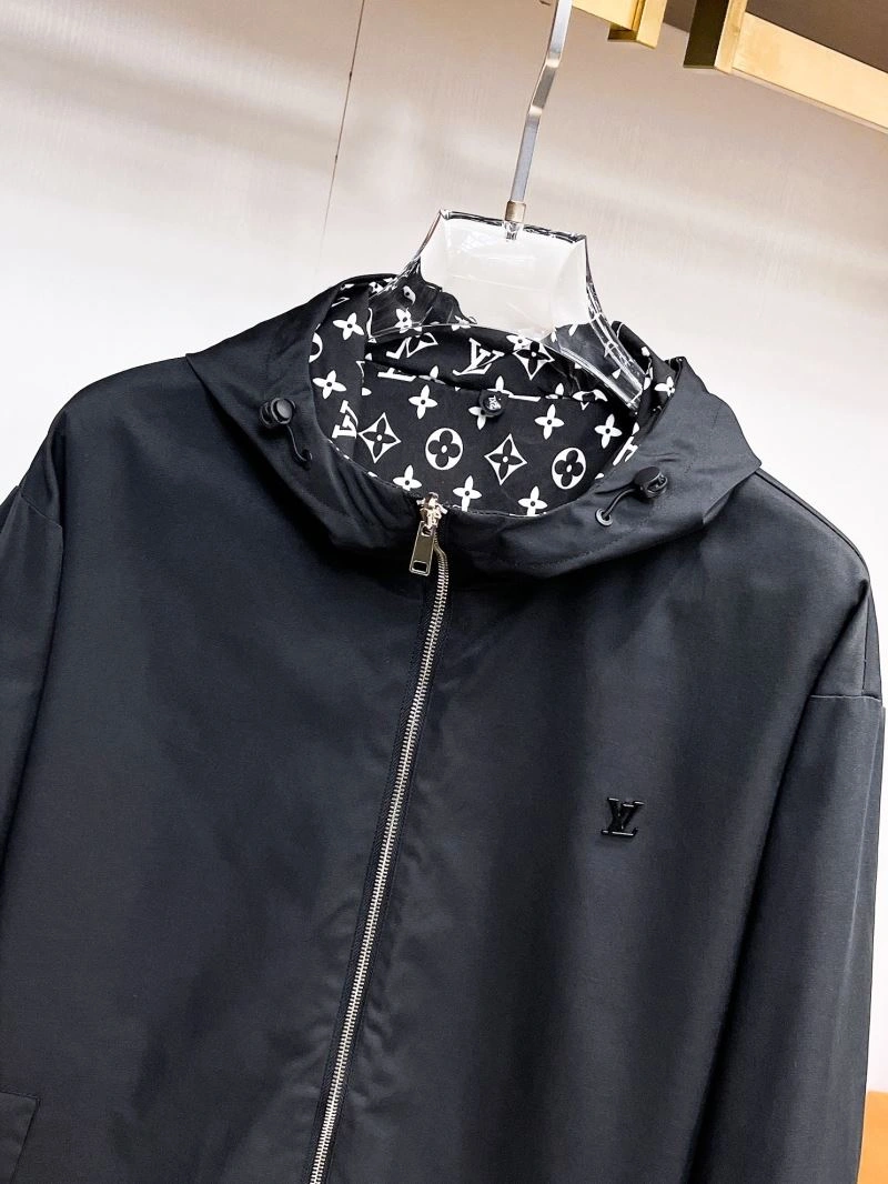 Louis Vuitton Outwear Classic 133898