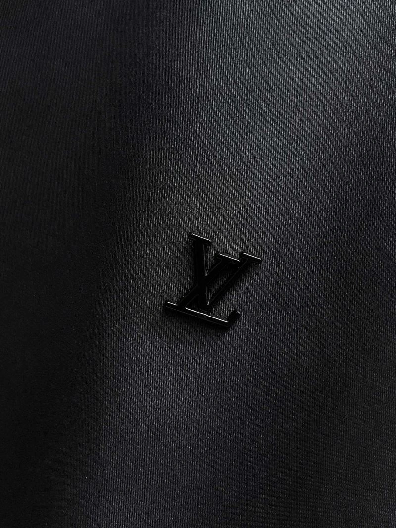 Louis Vuitton Outwear Classic 133898
