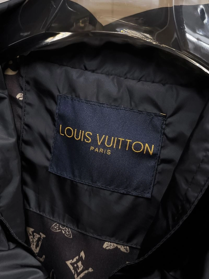 OdorResistant Louis Vuitton Outwear 133896