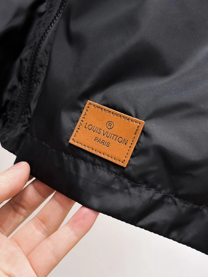 OdorResistant Louis Vuitton Outwear 133896
