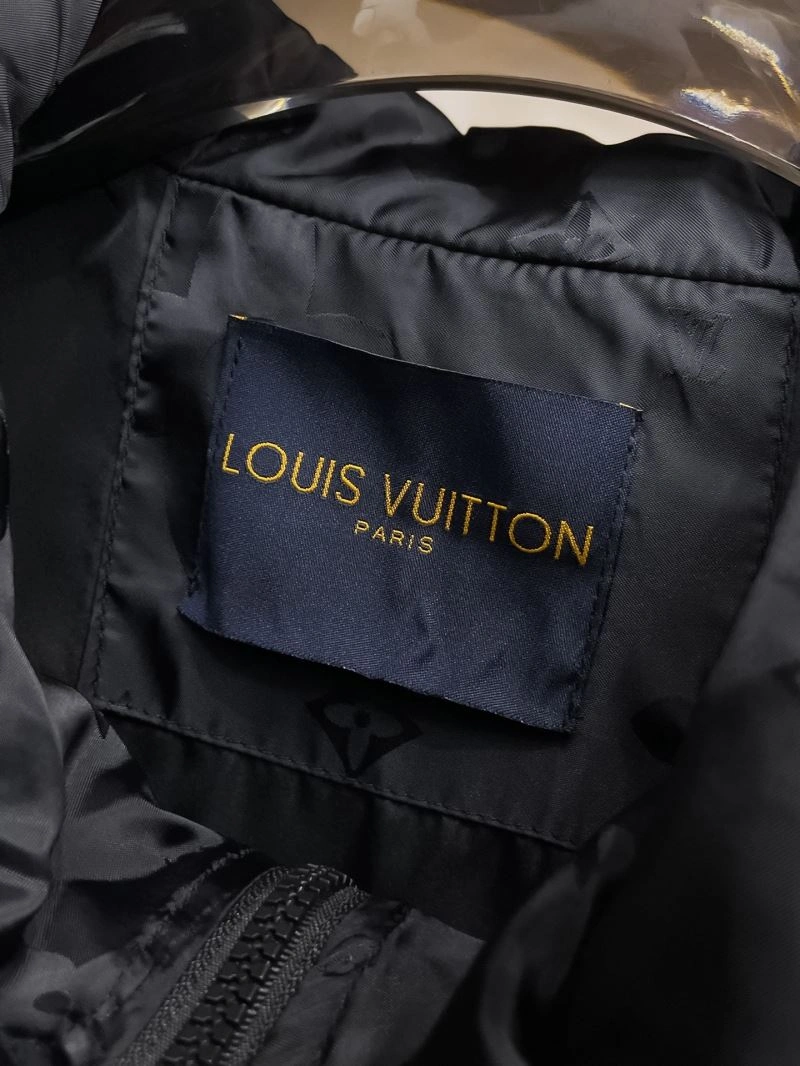 Resilient Louis Vuitton Outwear 133879