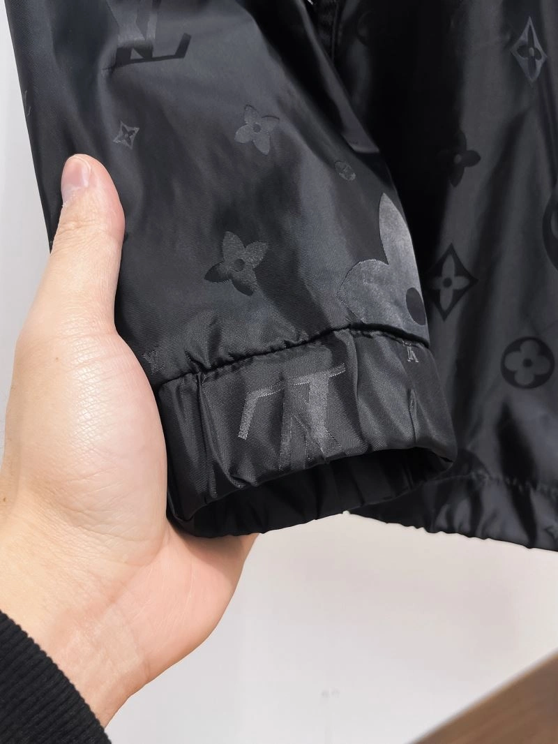 Resilient Louis Vuitton Outwear 133879