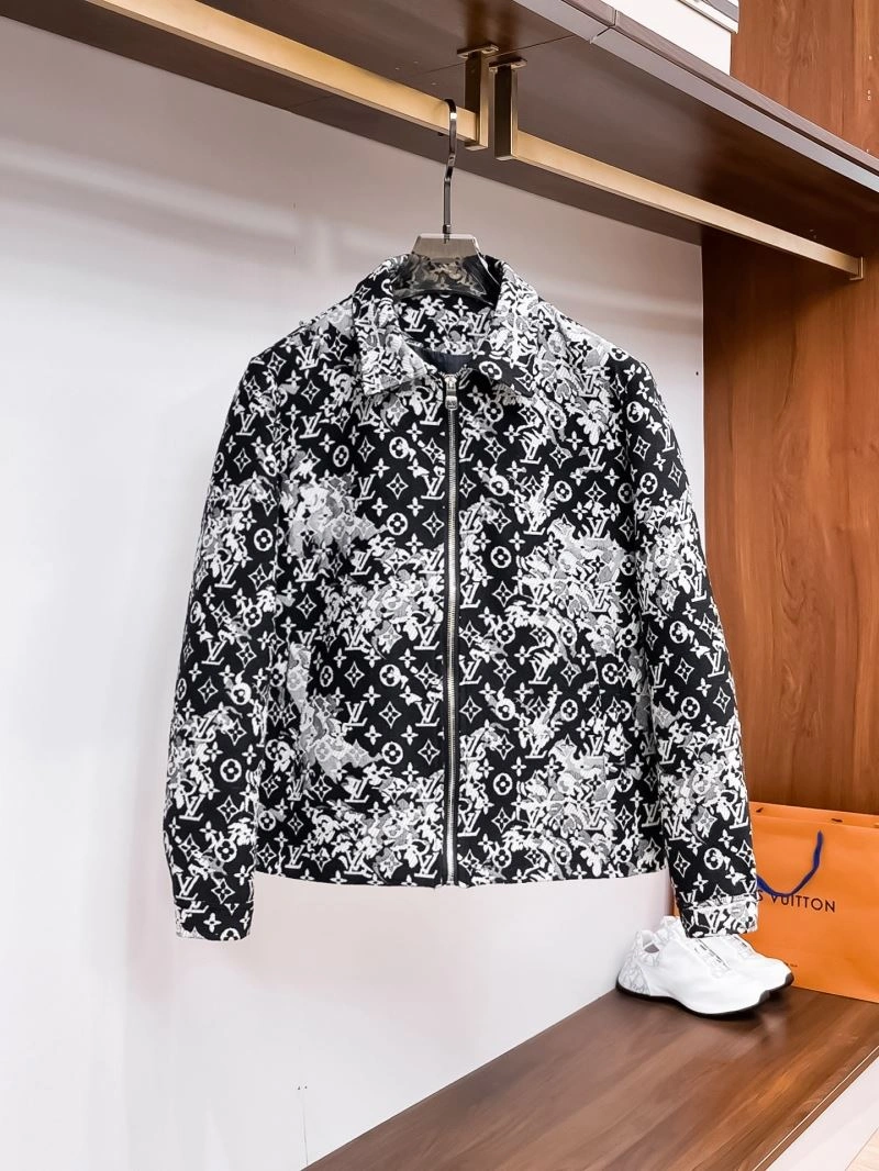 Louis Vuitton Outwear ZipUp 133878