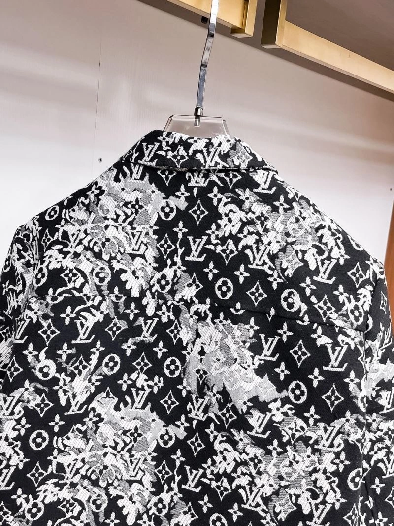 Louis Vuitton Outwear ZipUp 133878