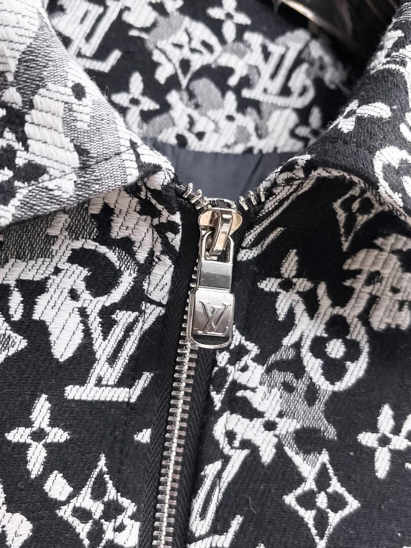 Louis Vuitton Outwear ZipUp 133878
