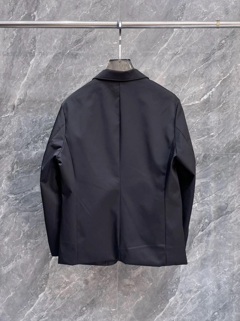 Louis Vuitton Outwear SmoothTexture 133876