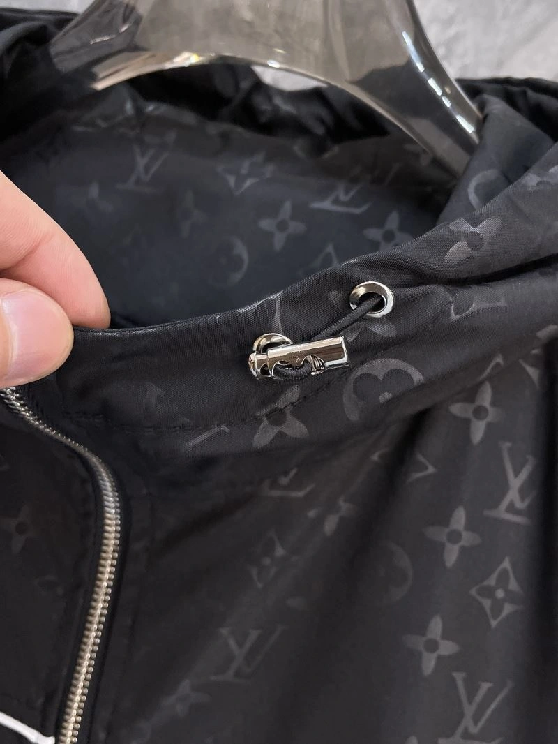 Louis Vuitton Outwear Durable 133875