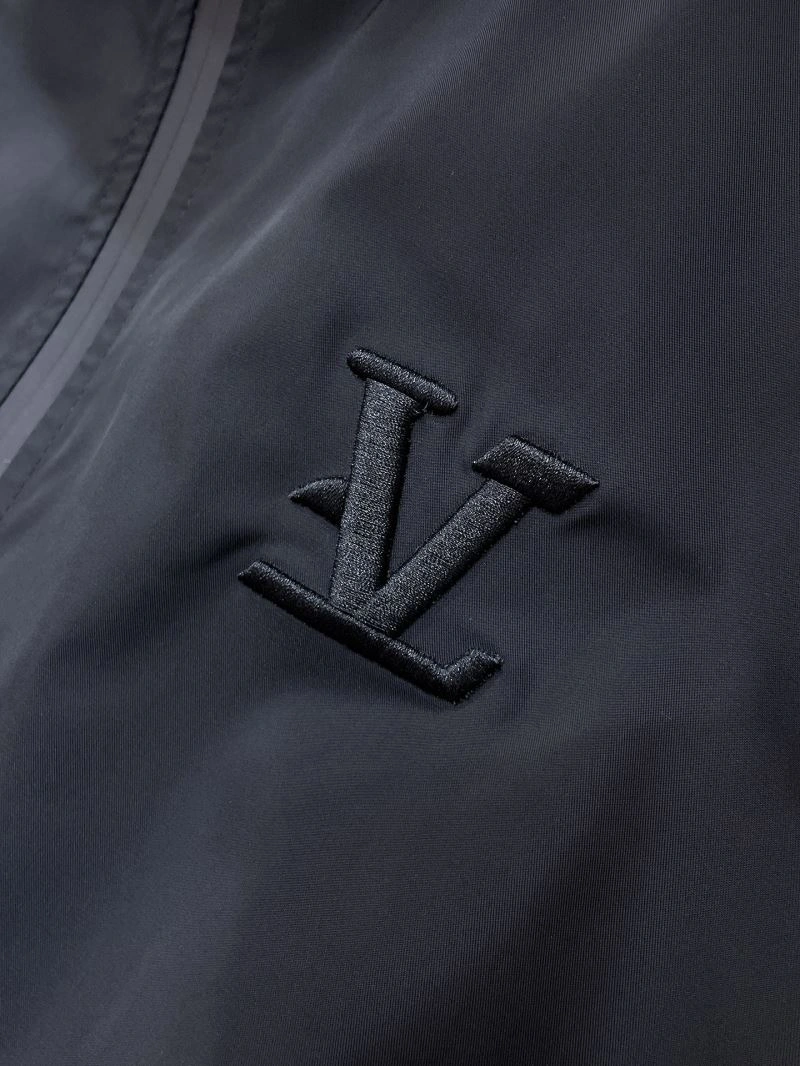 Louis Vuitton Outwear OdorResistant 133877