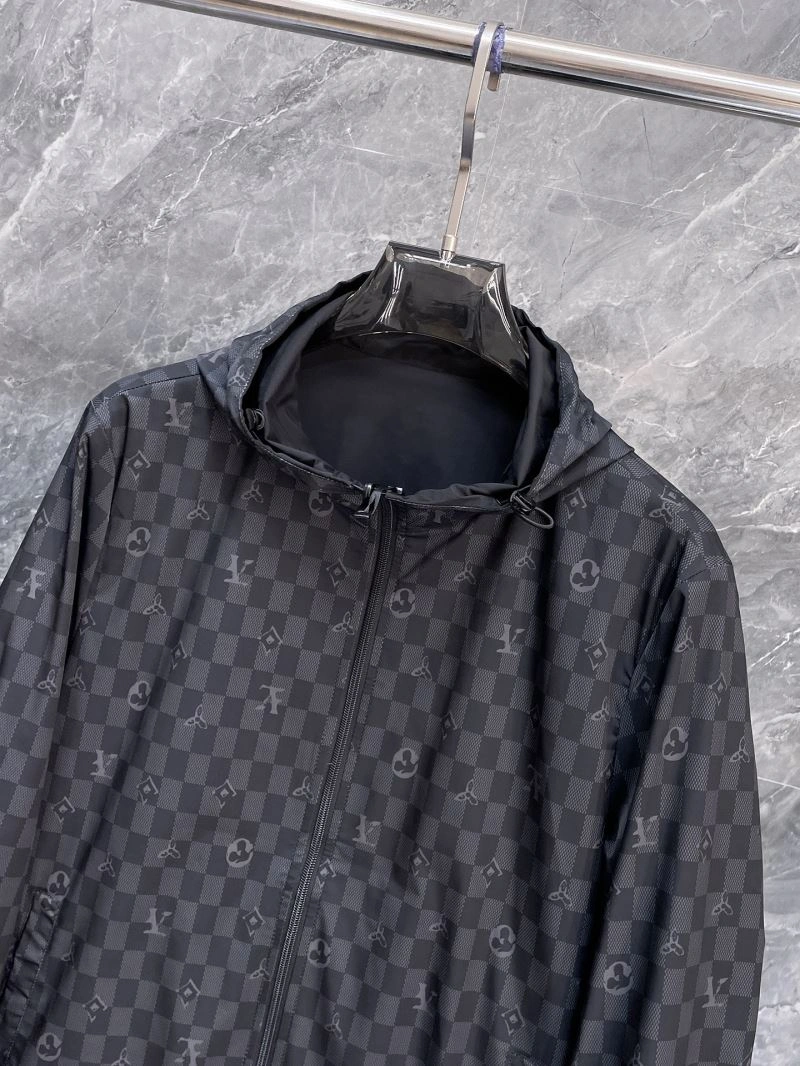 Louis Vuitton Outwear OdorResistant 133877