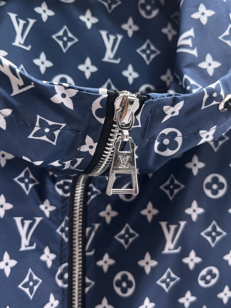 Premium Louis Vuitton Outwear 133851