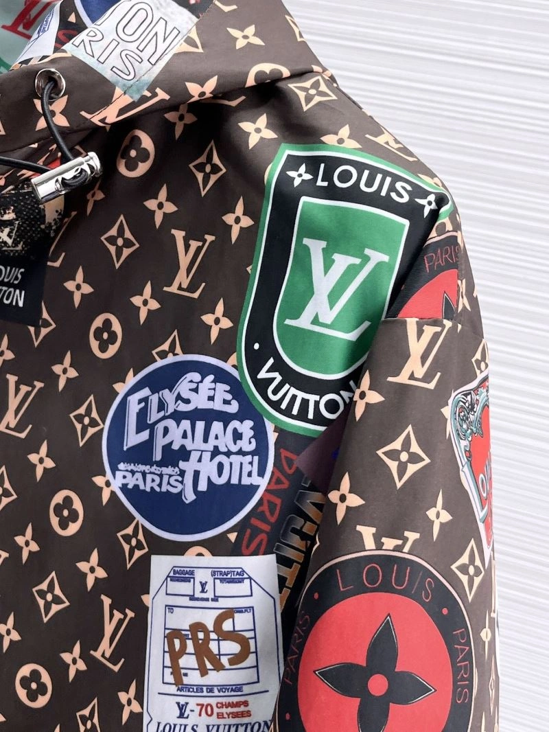 Chic Louis Vuitton Outwear 133862
