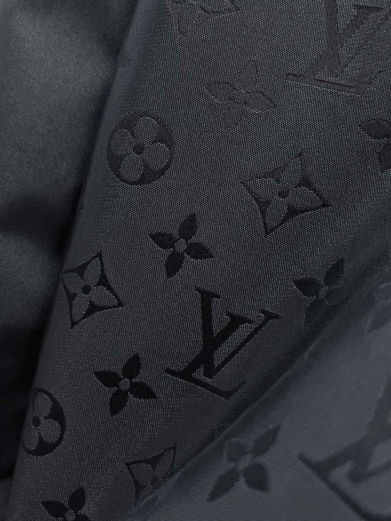 Louis Vuitton Outwear Youthful 133857