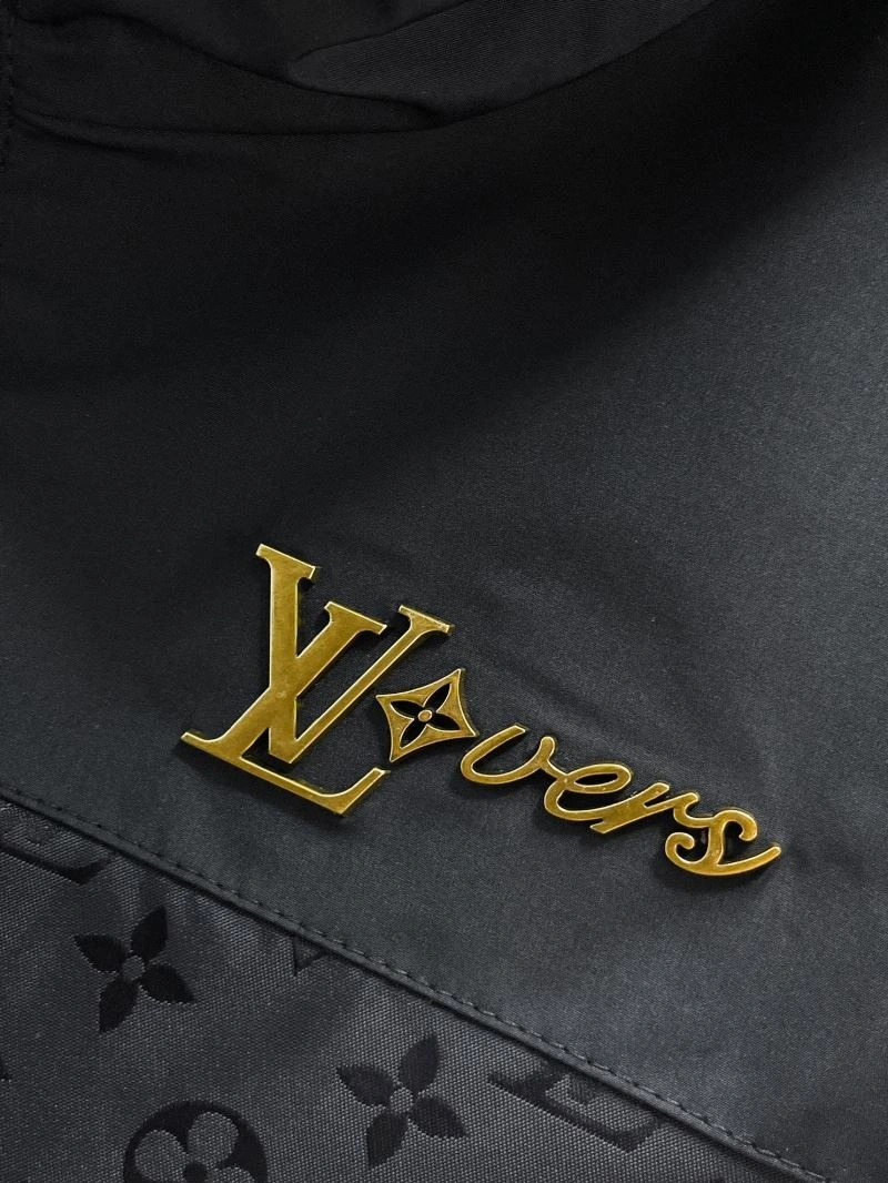 Louis Vuitton Outwear Youthful 133857
