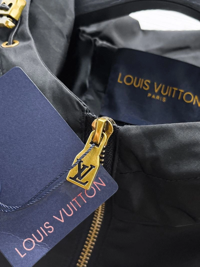 Louis Vuitton Outwear Youthful 133857