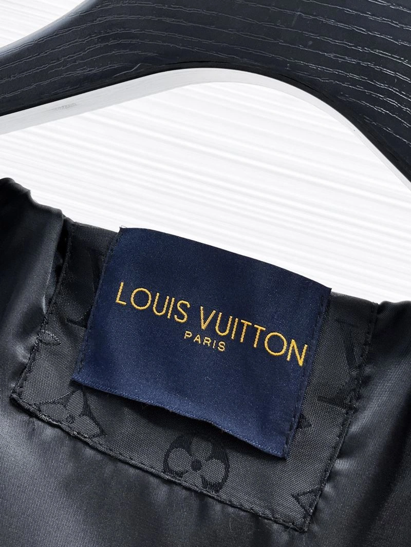 Louis Vuitton Outwear Youthful 133857