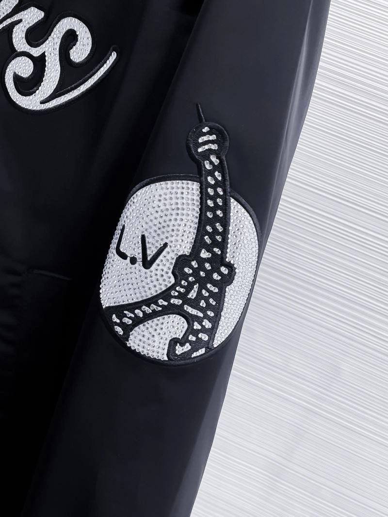 Sleek Louis Vuitton Outwear 133861
