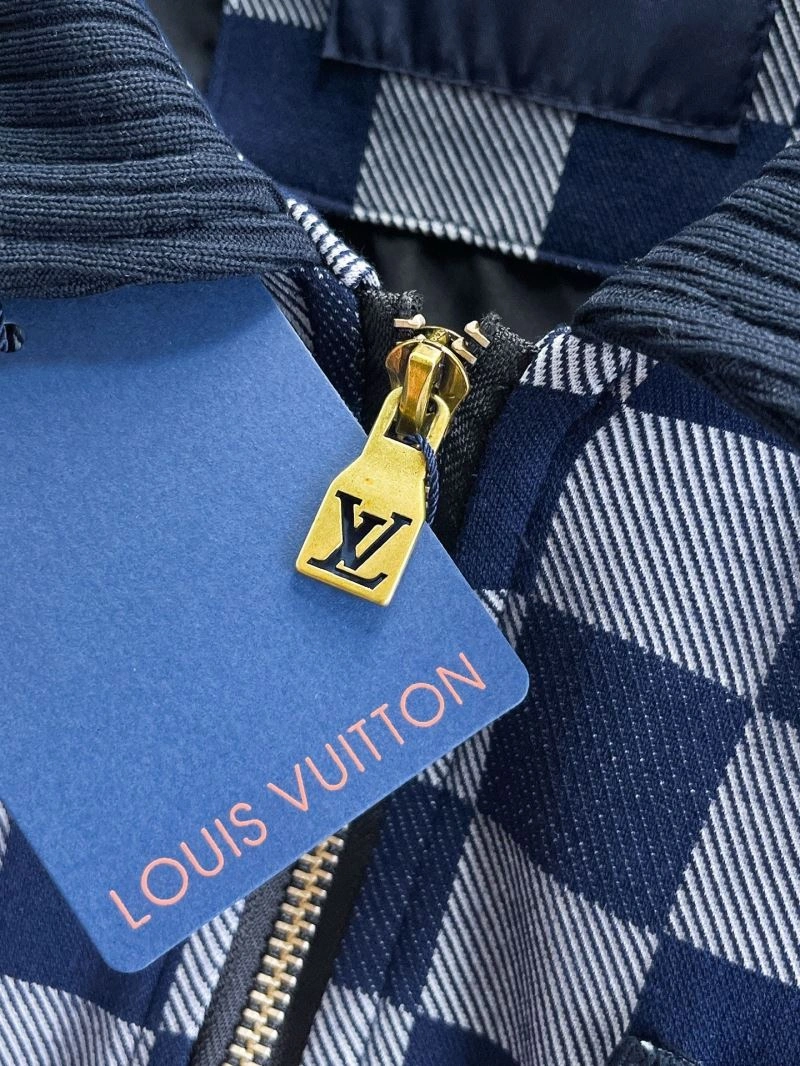 Louis Vuitton Outwear ZipUp 133860