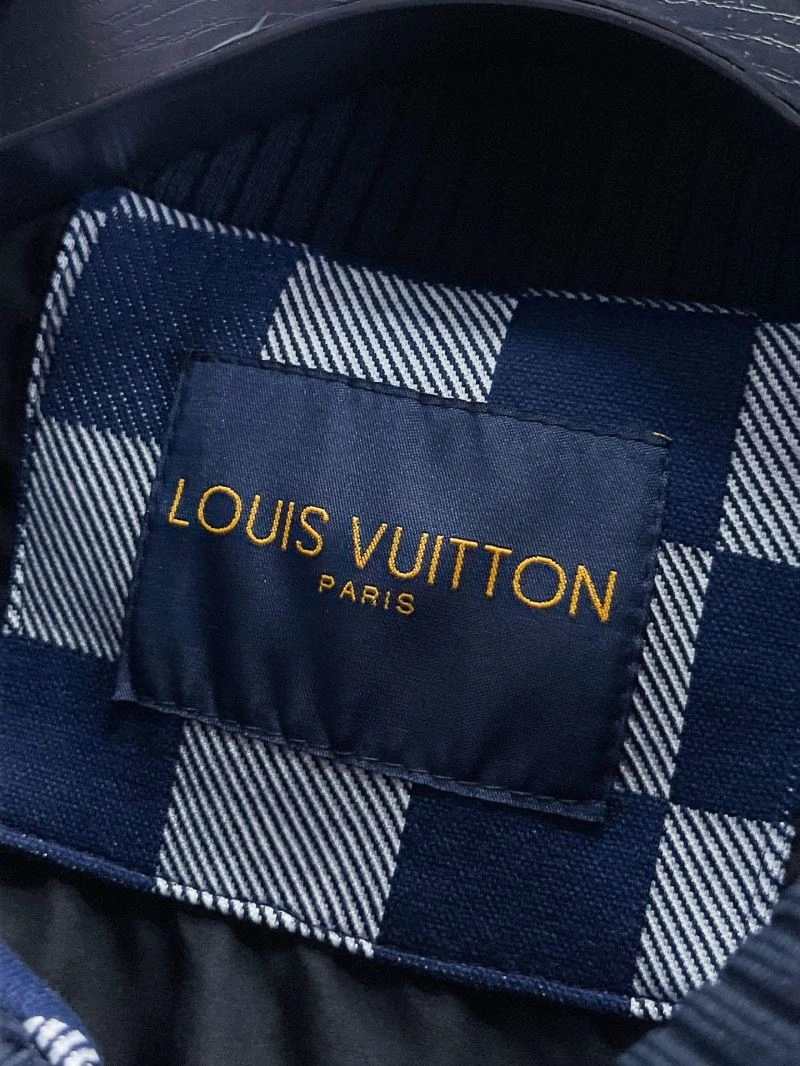 Louis Vuitton Outwear ZipUp 133860