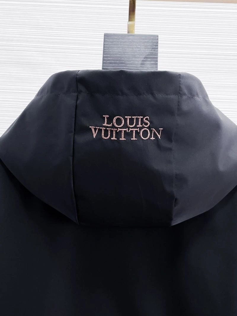 TimelessDesign Louis Vuitton Outwear 133869