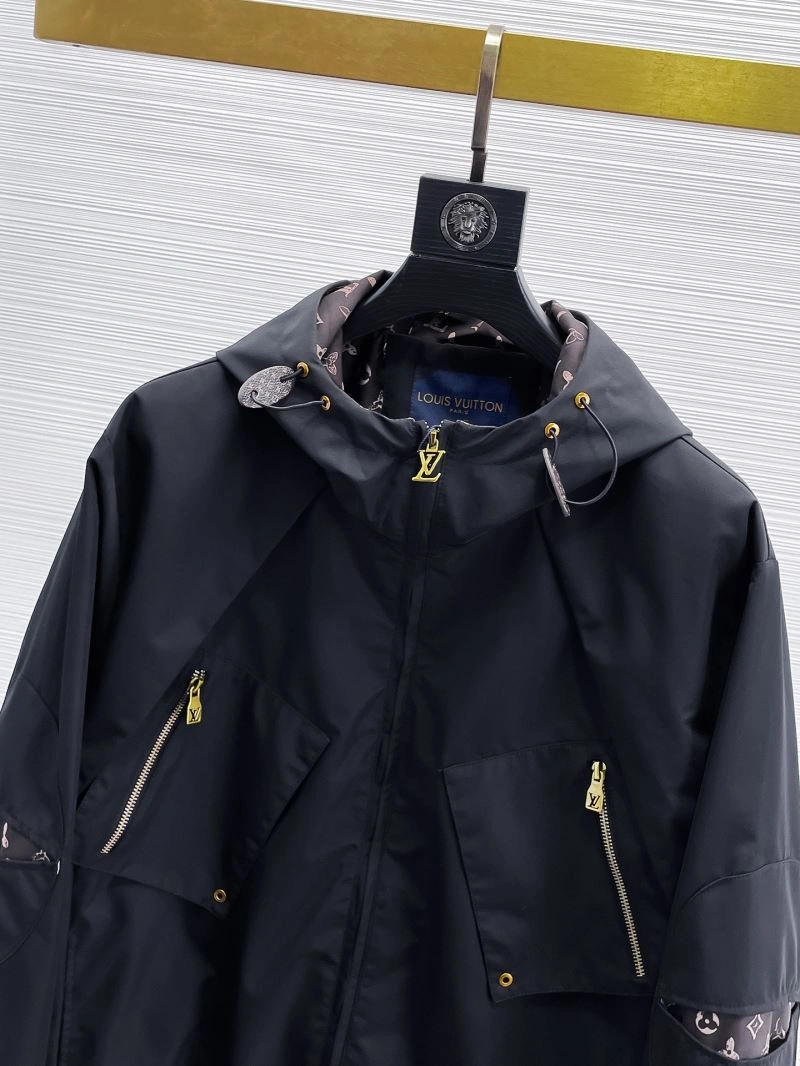 TimelessDesign Louis Vuitton Outwear 133869