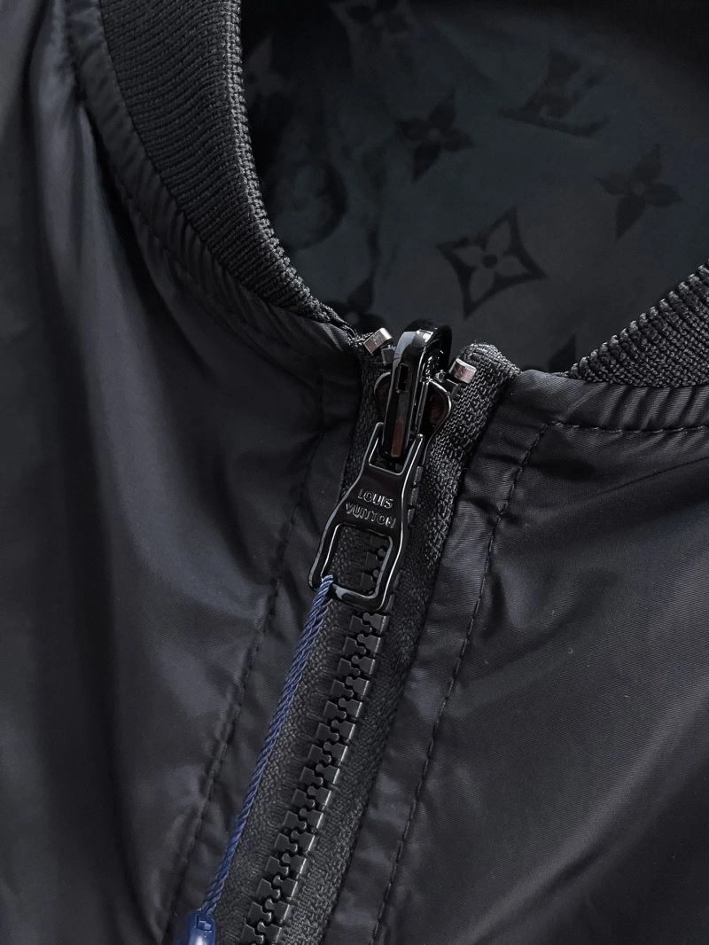 EasyMatch Louis Vuitton Outwear 133873
