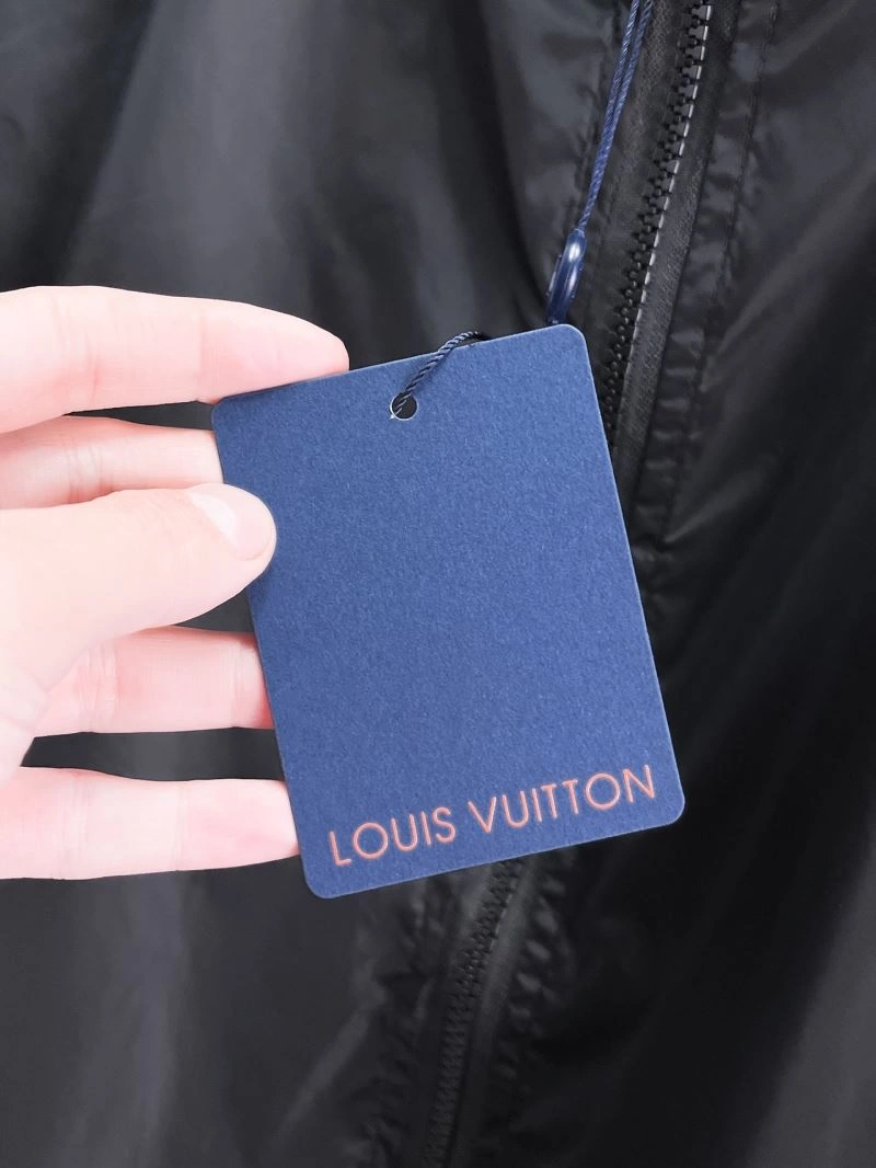 EasyMatch Louis Vuitton Outwear 133873