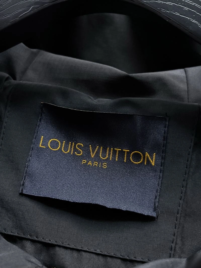Louis Vuitton Outwear SmoothTexture 133853