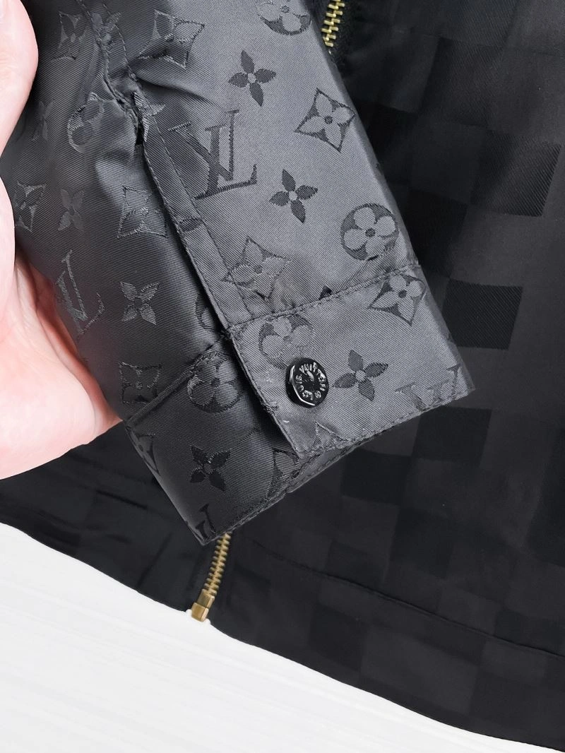 Louis Vuitton Outwear Lightweight 133863