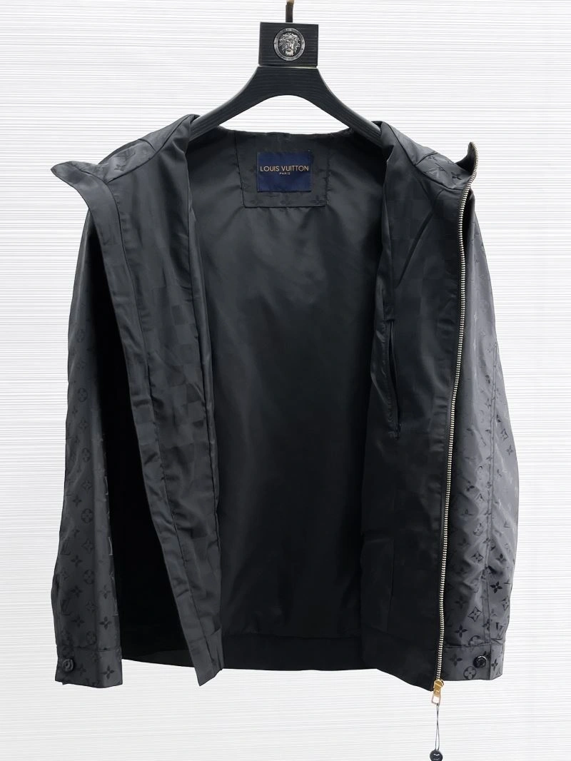 Louis Vuitton Outwear Lightweight 133863