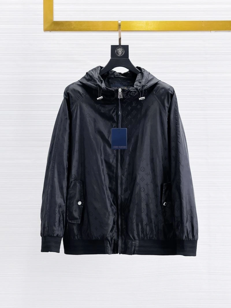 Stylish Louis Vuitton Outwear 133848