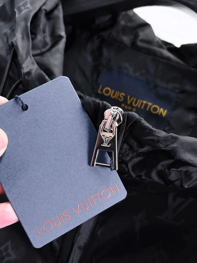 Stylish Louis Vuitton Outwear 133848