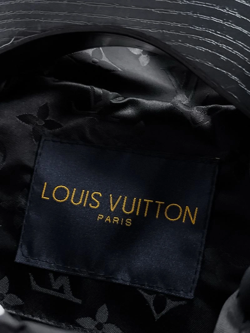 Elegant Louis Vuitton Outwear 133865