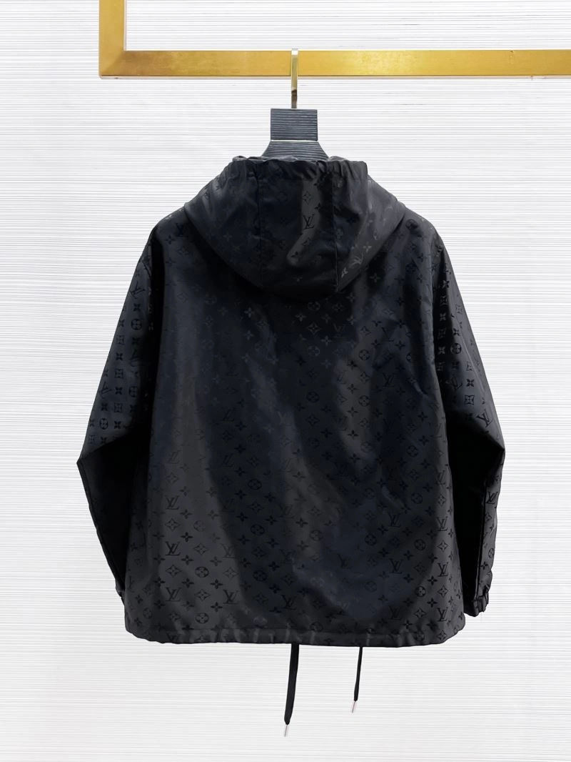 Functional Louis Vuitton Outwear 133845