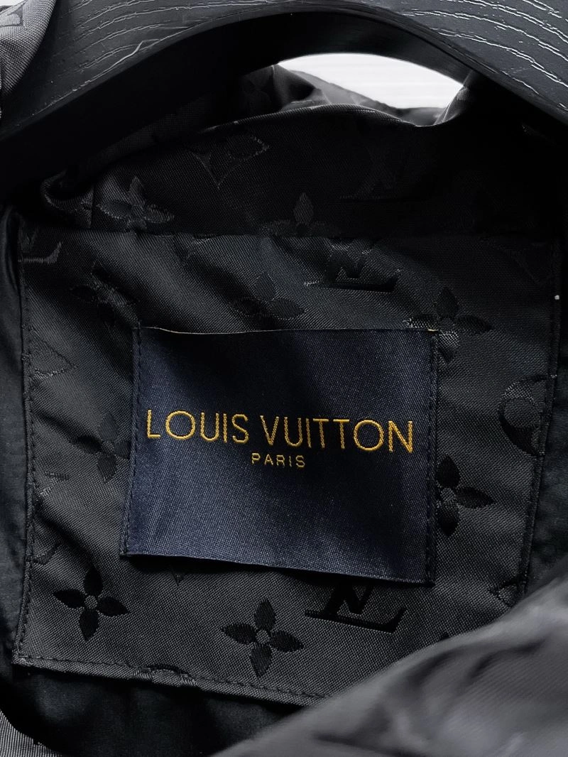 Functional Louis Vuitton Outwear 133845