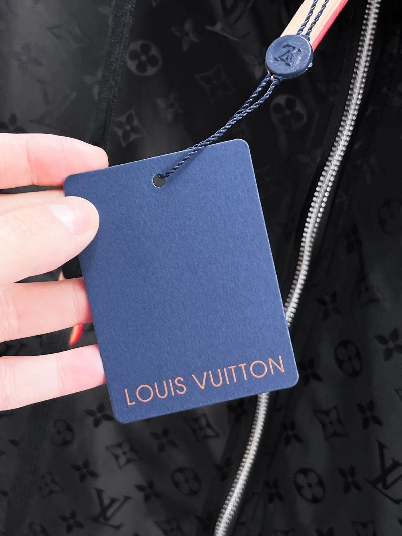 Functional Louis Vuitton Outwear 133845