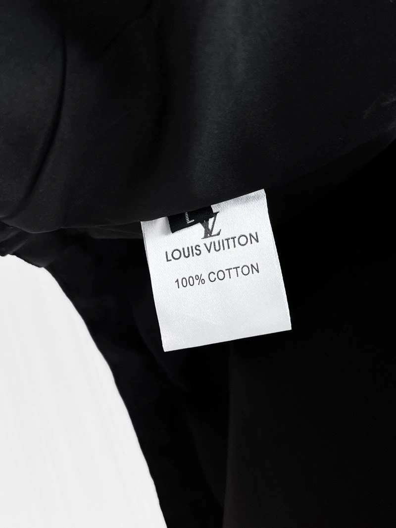 Functional Louis Vuitton Outwear 133845