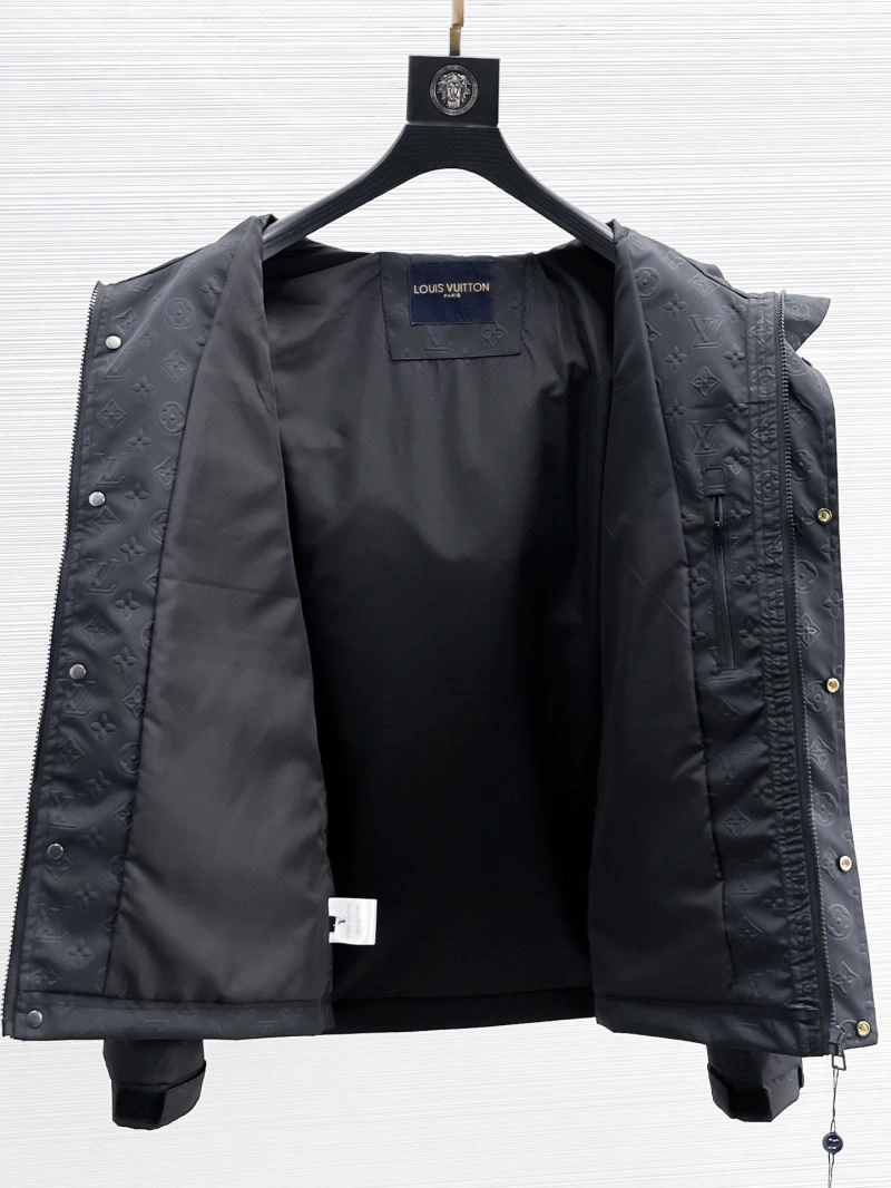Fashionable Louis Vuitton Outwear 133870