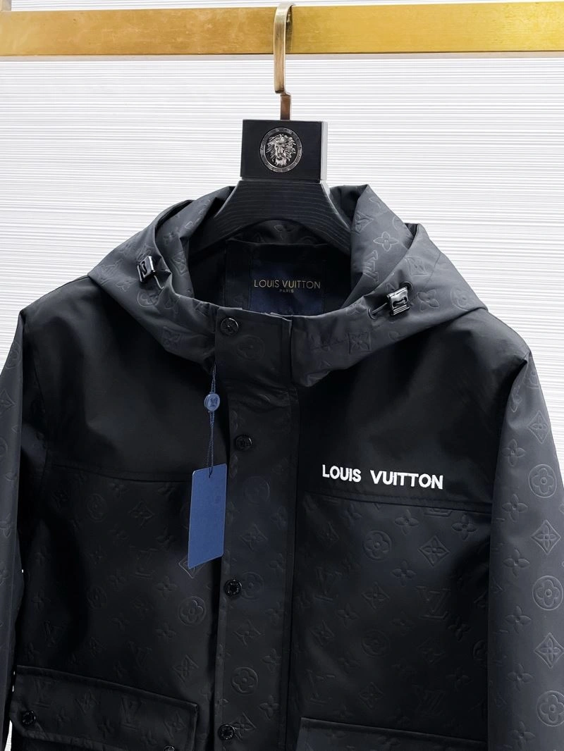 Fashionable Louis Vuitton Outwear 133870