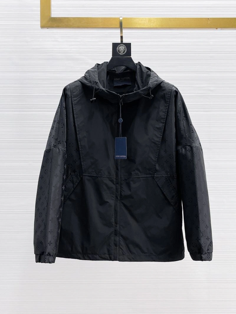 Louis Vuitton Outwear Youthful 133866