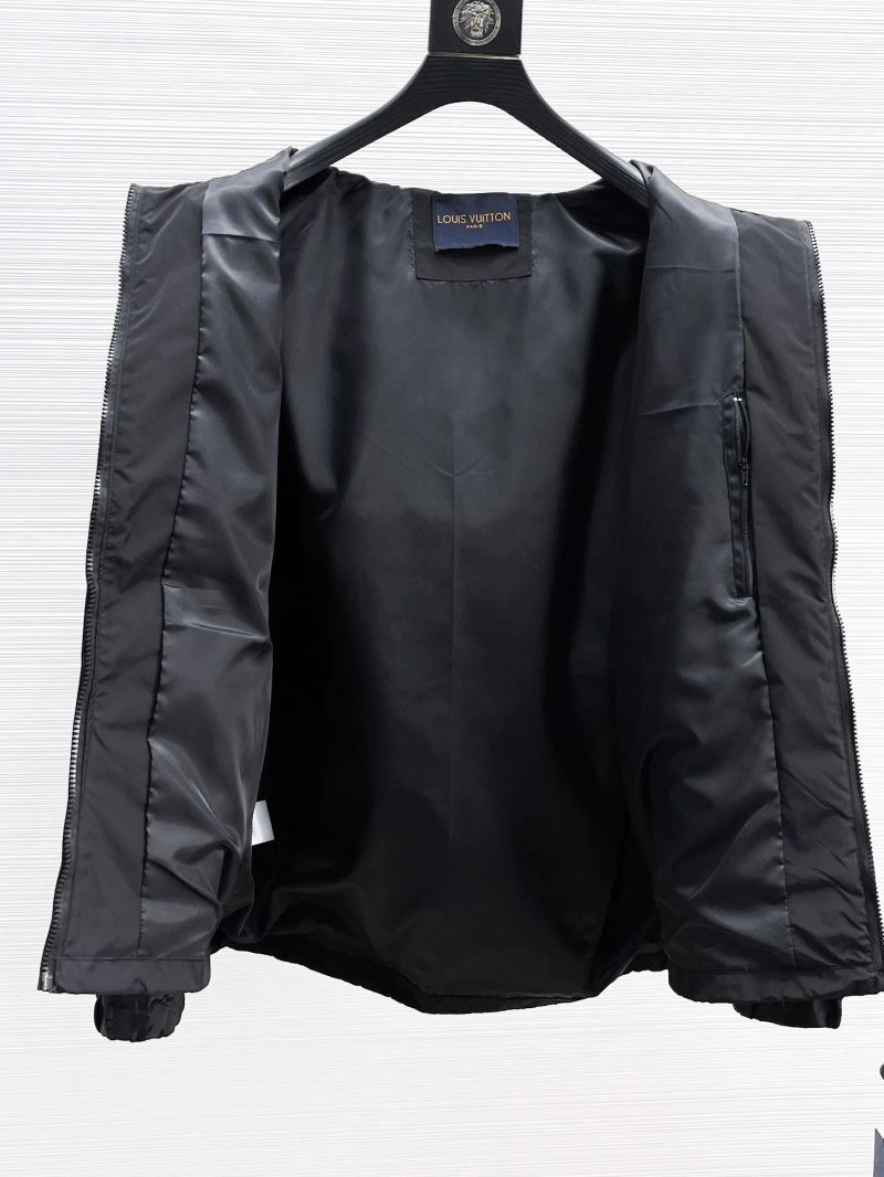 Louis Vuitton Outwear Youthful 133866