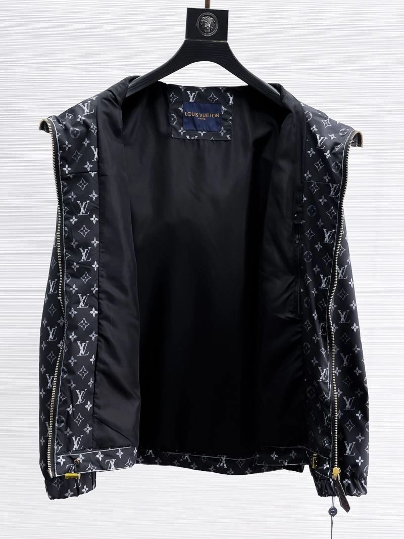 Functional Louis Vuitton Outwear 133842