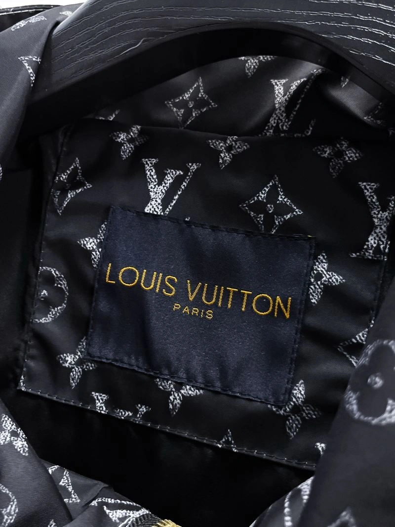 Functional Louis Vuitton Outwear 133842