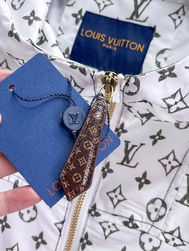 Attractive Louis Vuitton Outwear 133850